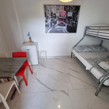 Apartments Maja Vir Zewnętrze zdjęcie