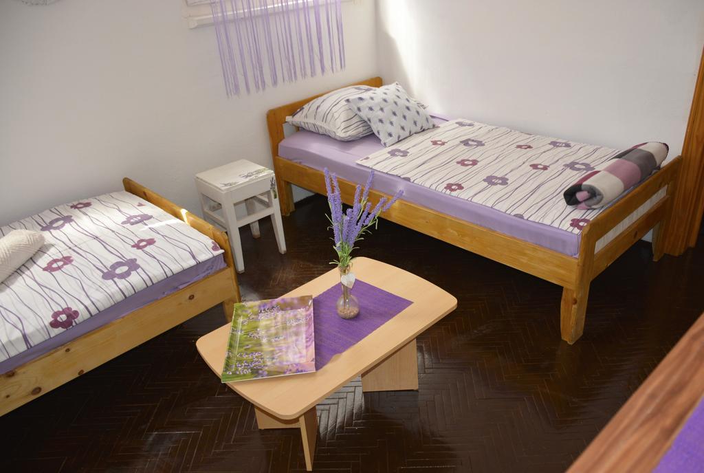 Apartments Maja Vir Zewnętrze zdjęcie