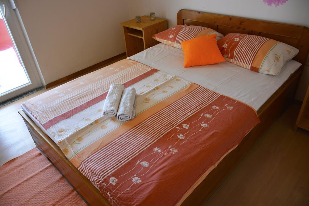 Apartments Maja Vir Zewnętrze zdjęcie