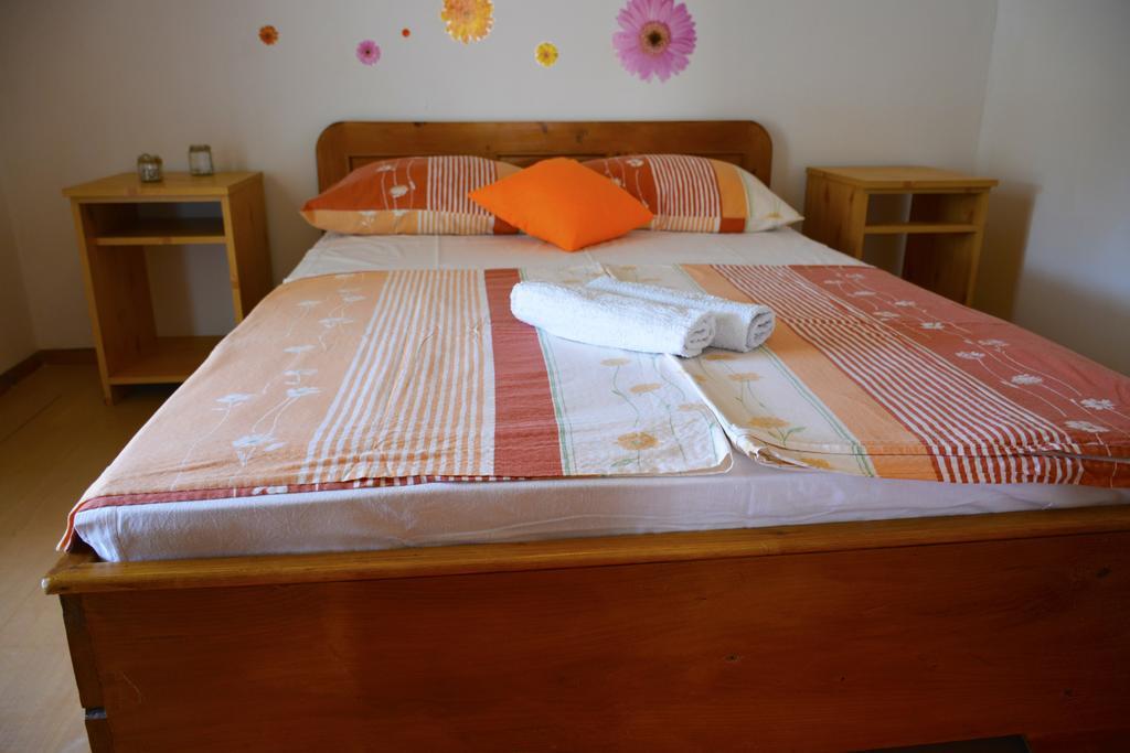 Apartments Maja Vir Zewnętrze zdjęcie