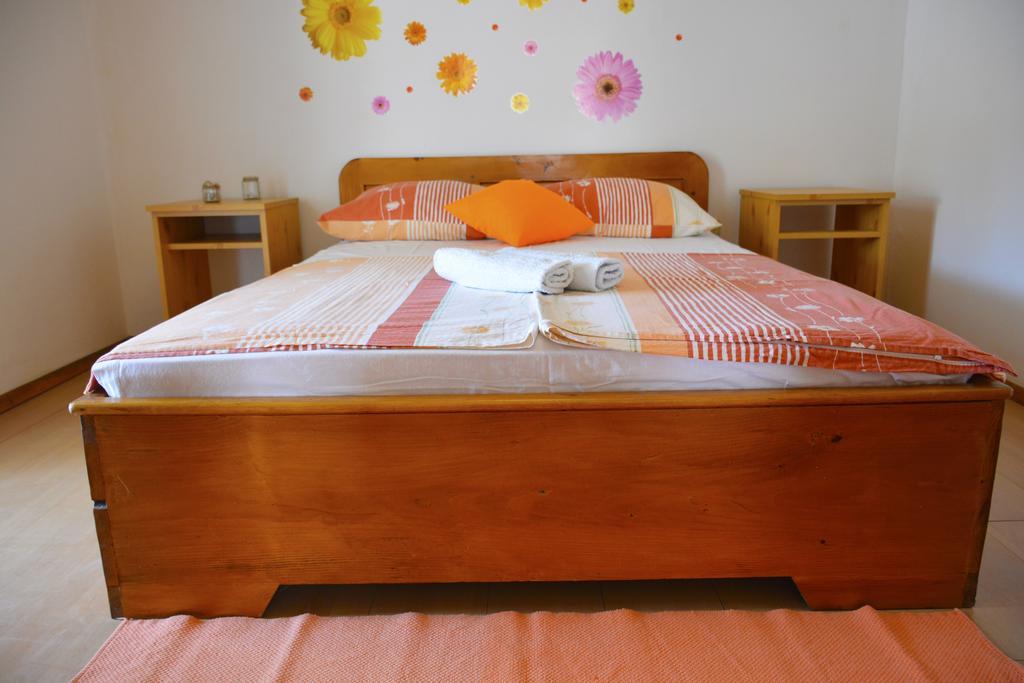 Apartments Maja Vir Zewnętrze zdjęcie