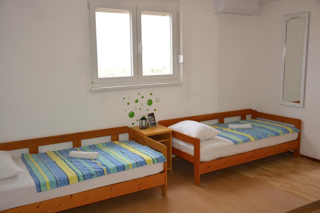 Apartments Maja Vir Zewnętrze zdjęcie