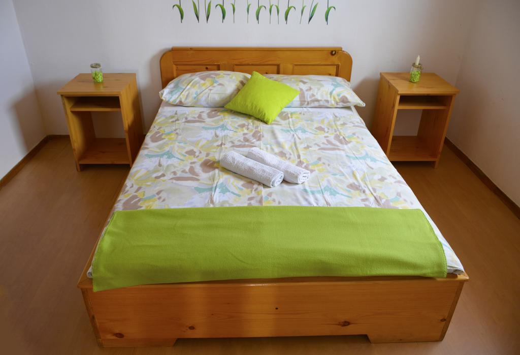 Apartments Maja Vir Zewnętrze zdjęcie