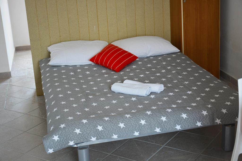 Apartments Maja Vir Zewnętrze zdjęcie